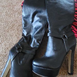 NEW Black heel Boots